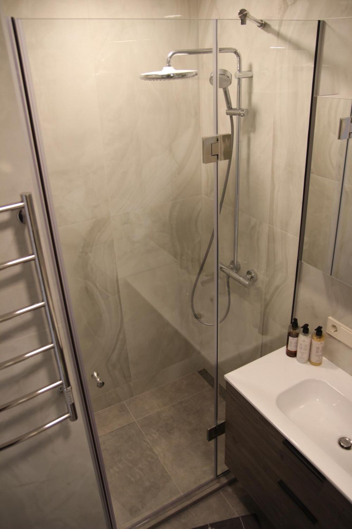 Luxuria Modern Apartments - Self Check-In Siauliai  Luaran gambar